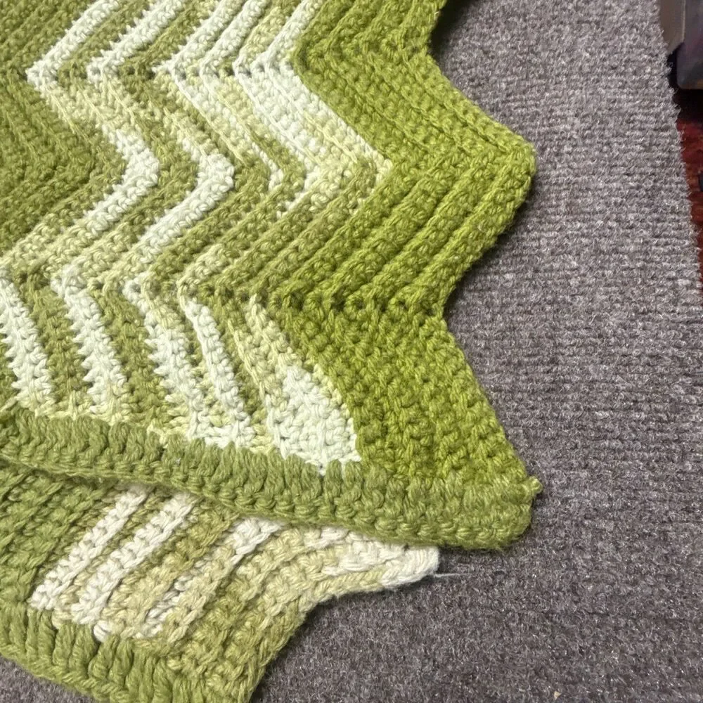 White vtg afghan